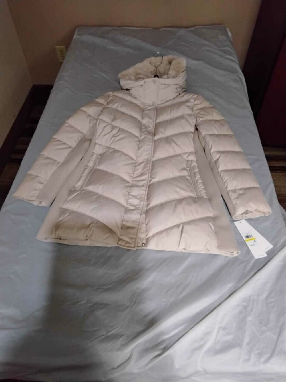 Calvin Klein Cream Quilted Hooded Puffer Jacket